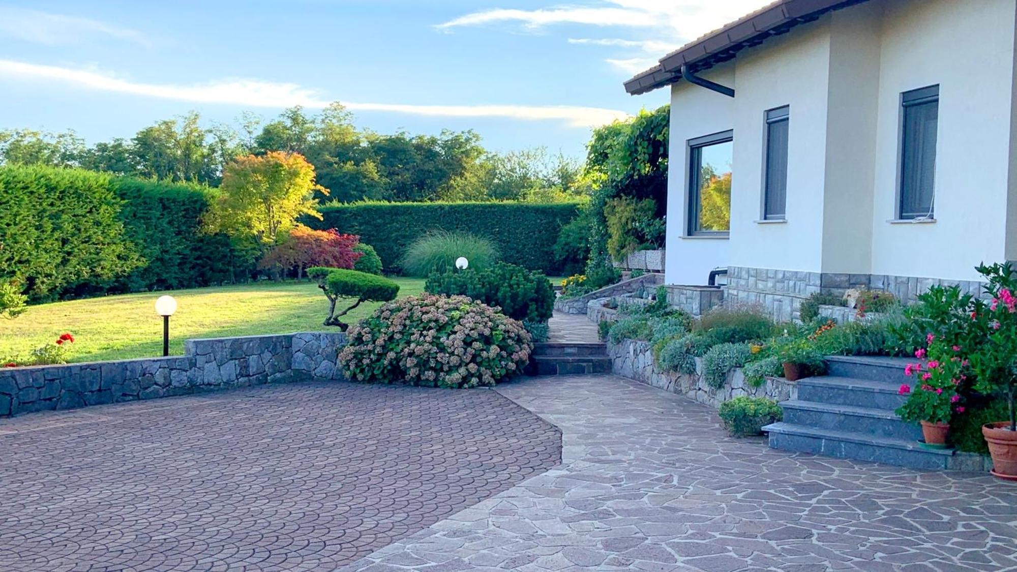 Garden Villa Stanjel Bagian luar foto